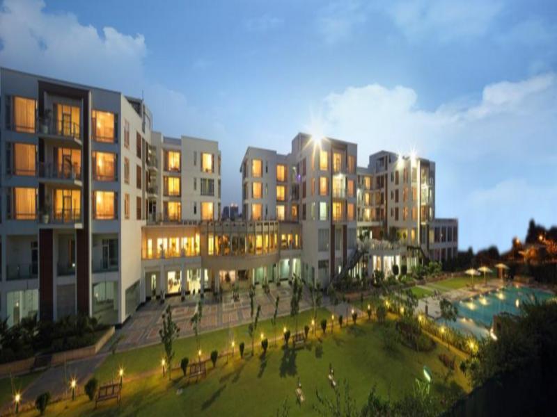 Jaypee Delcourt Hotel Greater Noida Exterior photo